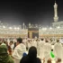 Tips Berbagi Pengalaman Umrah di Media Sosial